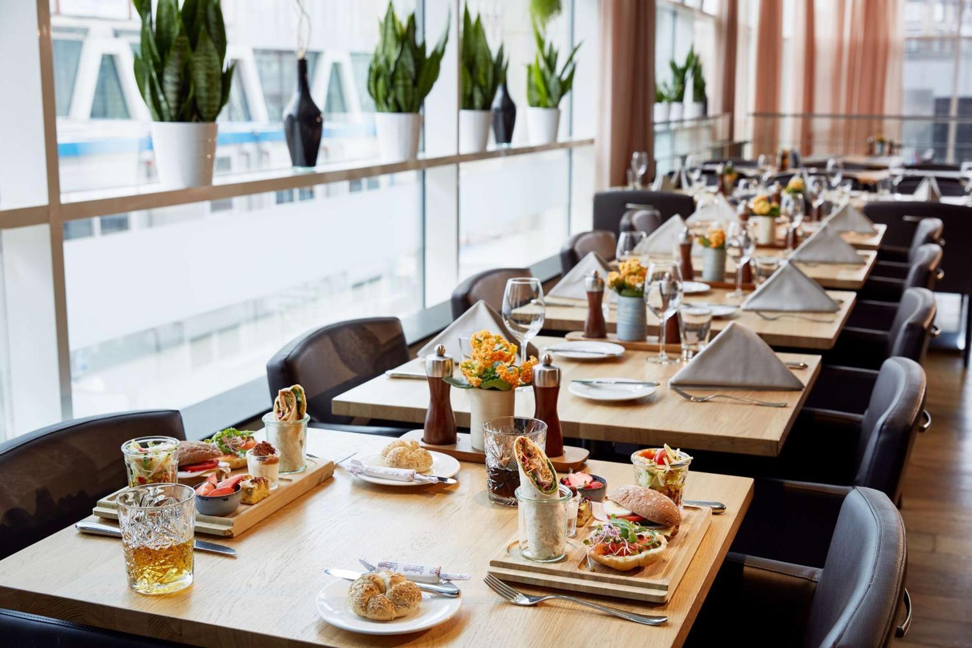 Lindner Hotel Antwerp, Part Of Jdv By Hyatt Екстер'єр фото