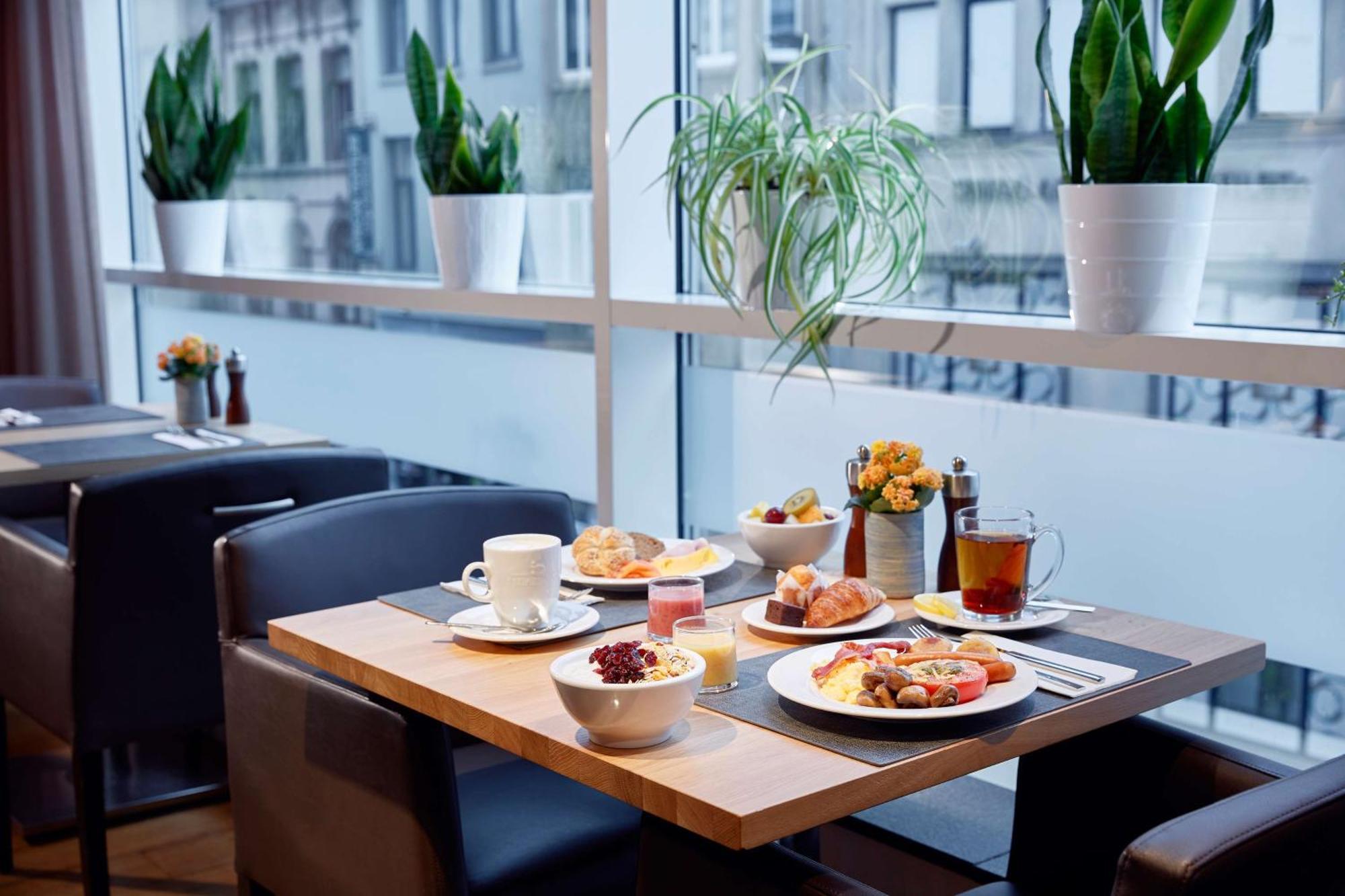 Lindner Hotel Antwerp, Part Of Jdv By Hyatt Екстер'єр фото
